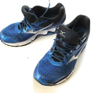 Mizuno Wave Inspire 13 Men’s Size 9